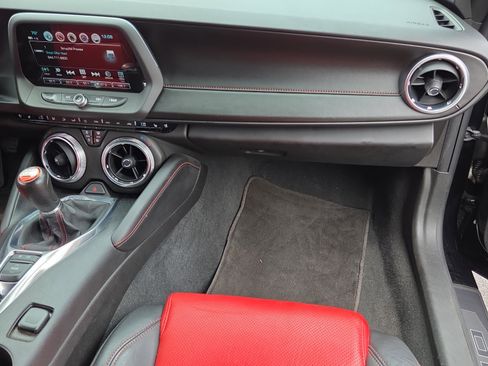 Used 2017 Chevrolet Camaro SS RWD image 14