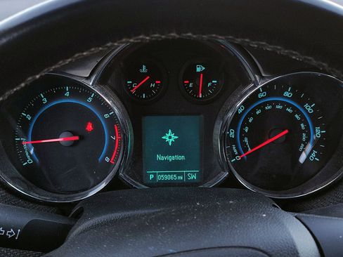 Used 2012 Chevrolet Cruze LT w/ RS Package image 17