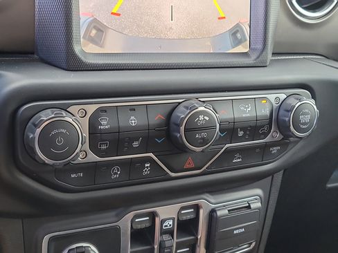 Used 2020 Jeep Gladiator Rubicon image 28