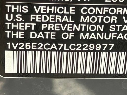 Used 2020 Volkswagen Atlas Cross Sport SE w/ Panoramic Sunroof Package FWD image 57