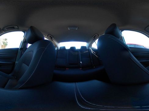 Used 2025 Nissan Altima 2.5 SV image 42