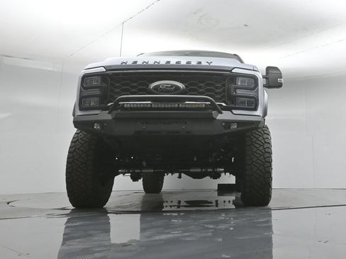 New 2026 Ford F250 Lariat w/ Black Appearance Package AWD/4WD image 49