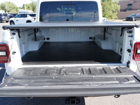 Used 2021 Jeep Gladiator Mojave AWD/4WD image 10