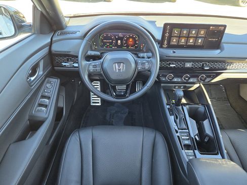 Used 2025 Honda Accord Sport image 13