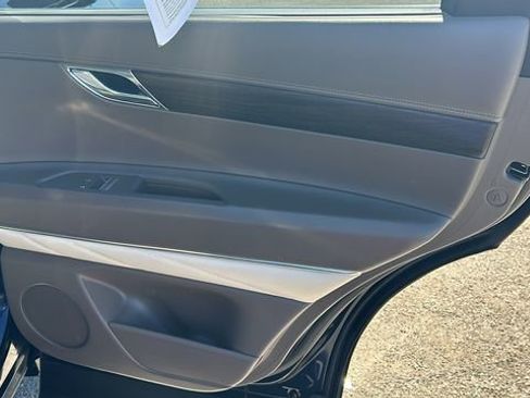 Used 2024 Genesis GV80 2.5T image 12