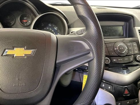 Used 2013 Chevrolet Cruze LT FWD image 24