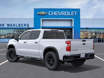 New 2026 Chevrolet Silverado 1500 ZR2 w/ LPO, Dark Essentials Package