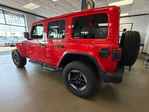 Used 2019 Jeep Wrangler Unlimited Rubicon AWD/4WD image 14