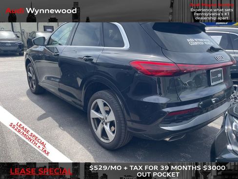 Used 2025 Audi Q5 Premium Plus w/ Premium Plus AWD/4WD image 3