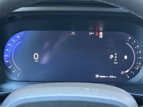 New 2026 Volvo XC40 B5 Plus w/ Climate Package image 22