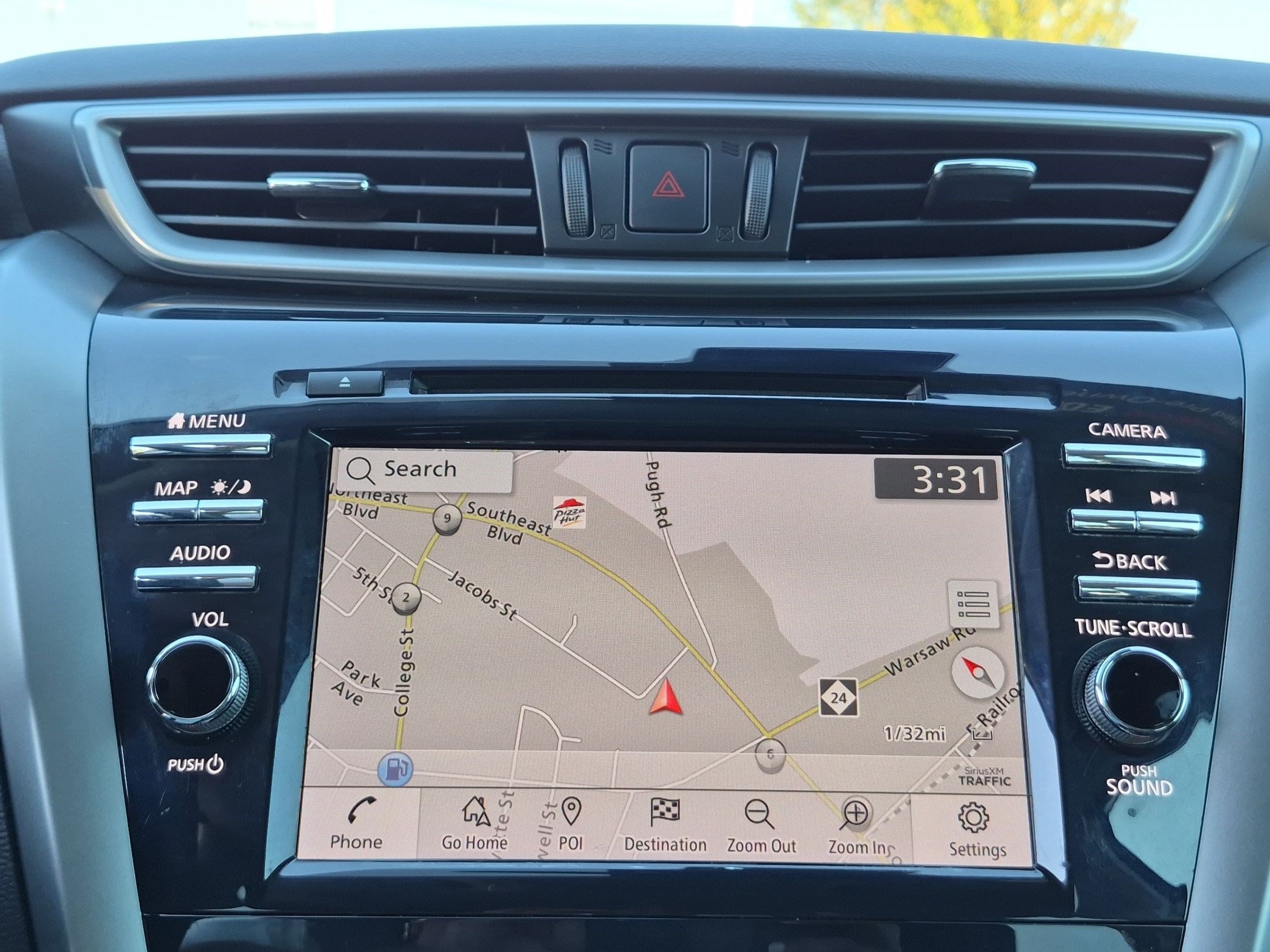 Used 2024 Nissan Murano SL FWD image 25