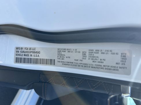 Used 2023 Jeep Grand Cherokee Summit image 36