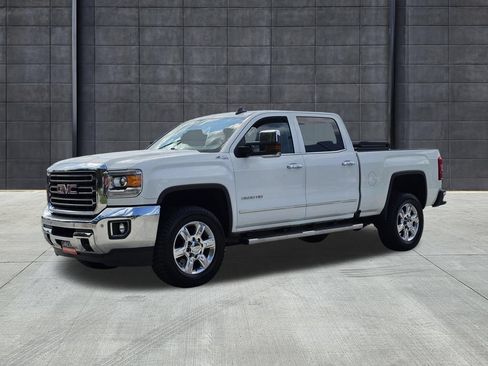 Used 2019 GMC Sierra 2500 SLT w/ Driver Alert Package AWD/4WD image 1