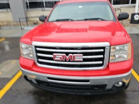 Used 2013 GMC Sierra 1500 SLE w/ Power Tech Package image 4