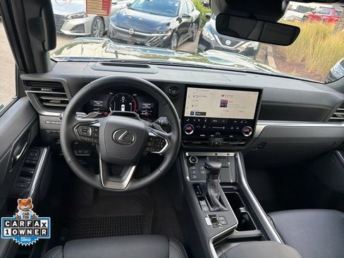 Used 2026 Lexus GX 550 AWD/4WD image 27