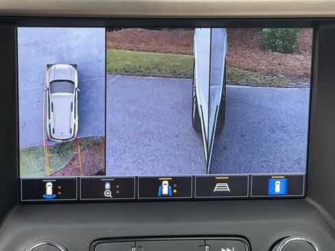 Used 2023 GMC Acadia Denali w/ Denali Technology Package FWD image 19
