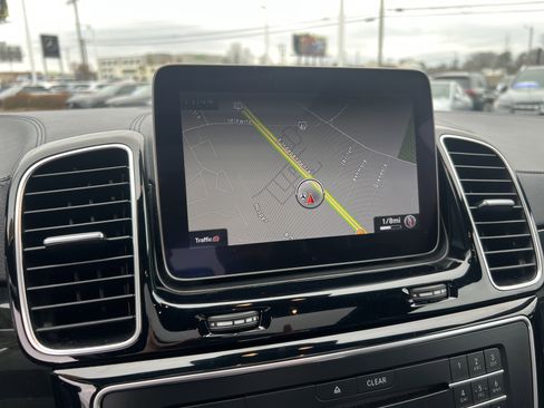 Used 2018 Mercedes-Benz GLS 450 4MATIC image 29