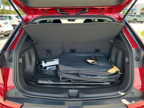 Certified 2023 Chevrolet Bolt EUV LT w/ Driver Confidence Package image 6