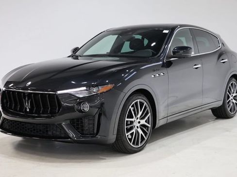 Used 2022 Maserati Levante Modena AWD/4WD image 3