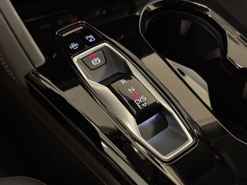 Certified 2025 Audi Q5 Premium w/ Convenience Package AWD/4WD image 22