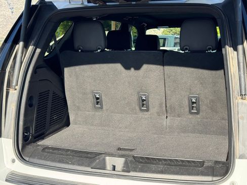 Used 2023 Chevrolet Tahoe LT w/ LT Signature Package AWD/4WD image 22