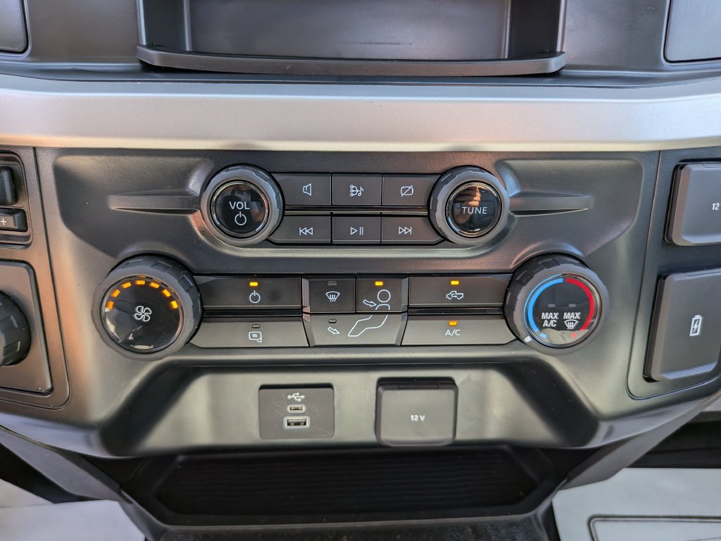 Used 2024 Ford F250 XL w/ XL Driver Assist Package RWD image 25