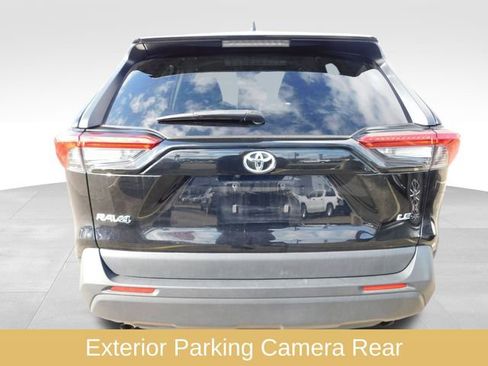Used 2023 Toyota RAV4 LE image 7