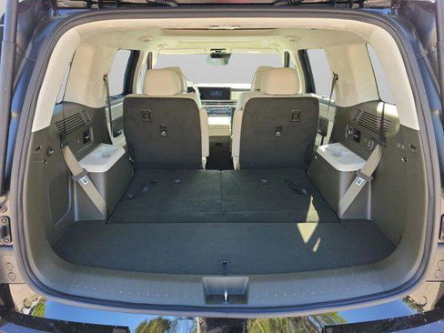 New 2025 Hyundai Santa Fe Calligraphy image 8