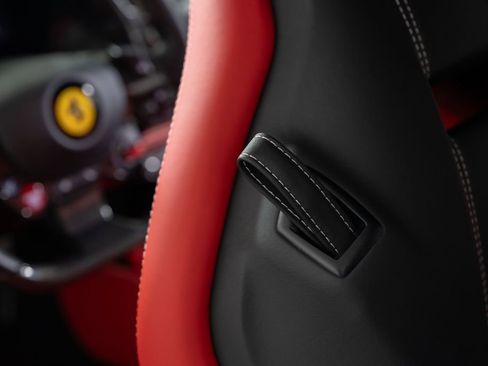 Used 2020 Ferrari F8 Tributo RWD image 39