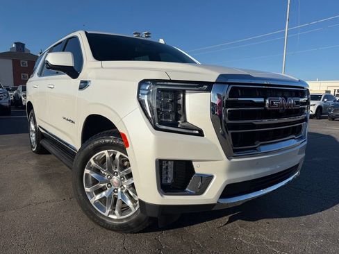 Used 2023 GMC Yukon SLT w/ SLT Luxury Package AWD/4WD image 2