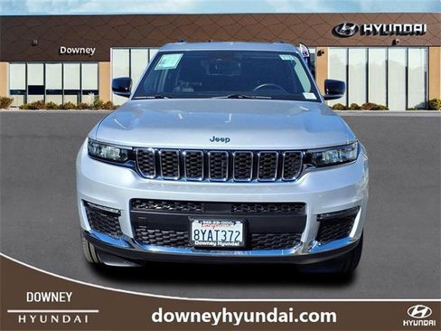 Used 2021 Jeep Grand Cherokee L Limited image 2