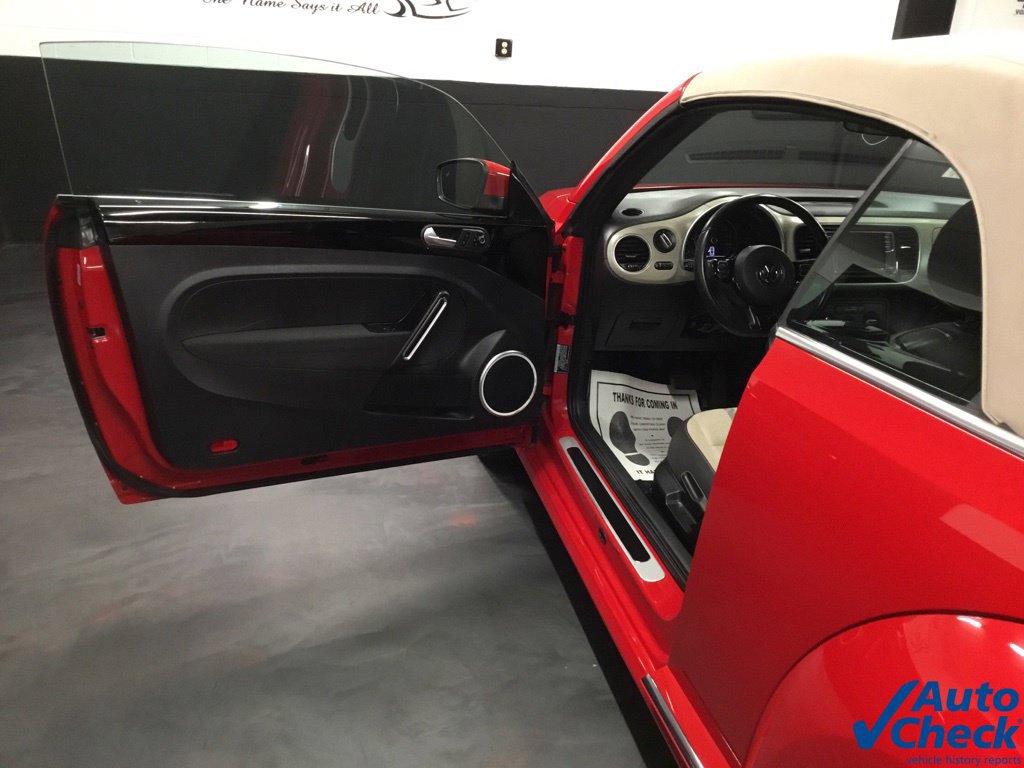 Used 2018 Volkswagen Beetle 2.0T Coast FWD image 28