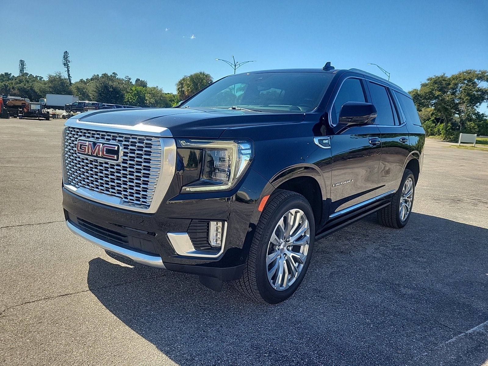 Certified 2024 GMC Yukon Denali w/ Advanced Technology Package RWD image 2