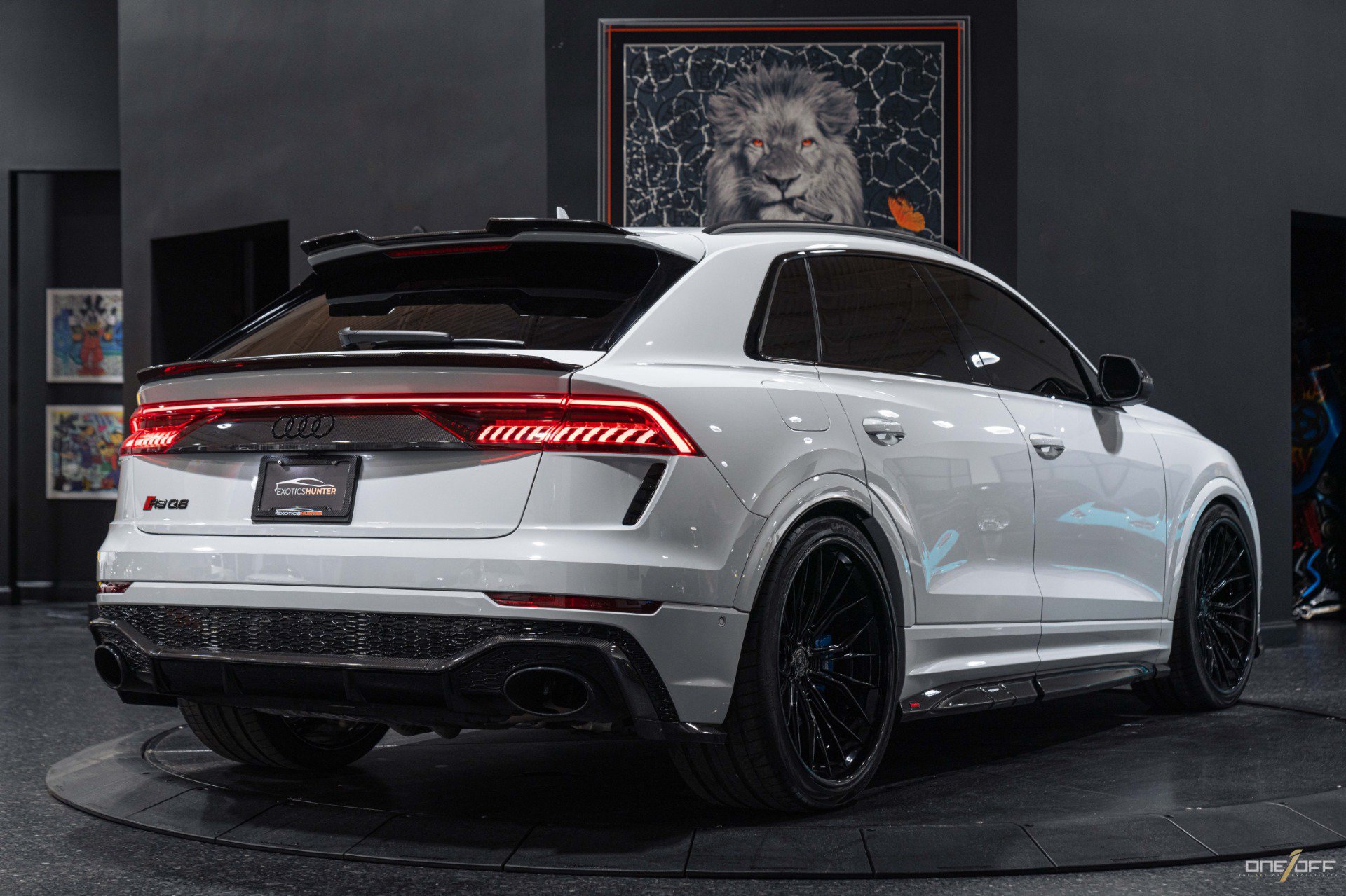 Used 2022 Audi RS Q8 w/ Carbon Optic Package AWD/4WD image 23