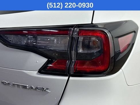 Used 2025 Subaru Outback Premium AWD/4WD image 33