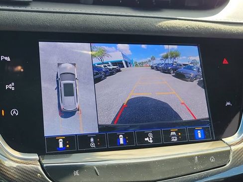 Certified 2025 Cadillac XT6 Premium Luxury w/ Platinum Package AWD/4WD image 35