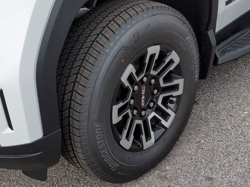 New 2026 GMC Sierra EV Elevation AWD/4WD image 28