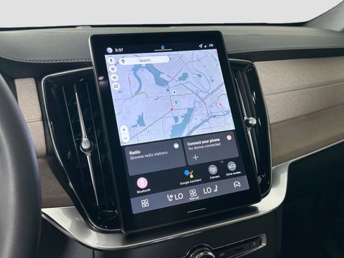 New 2026 Volvo XC90 B5 Core image 12