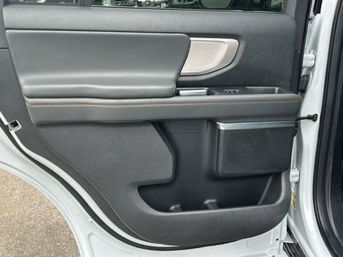 Certified 2025 Ford Expedition Active image 15