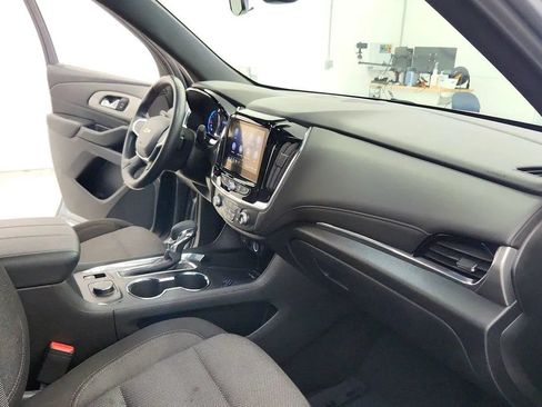Used 2023 Chevrolet Traverse LT FWD image 31