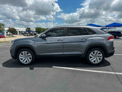 Used 2023 Volkswagen Atlas Cross Sport SE FWD image 8
