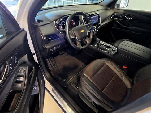 Used 2023 Chevrolet Traverse High Country AWD/4WD image 21