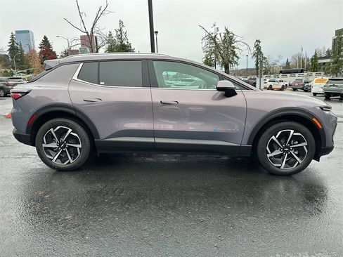 New 2026 Chevrolet Equinox EV LT image 6