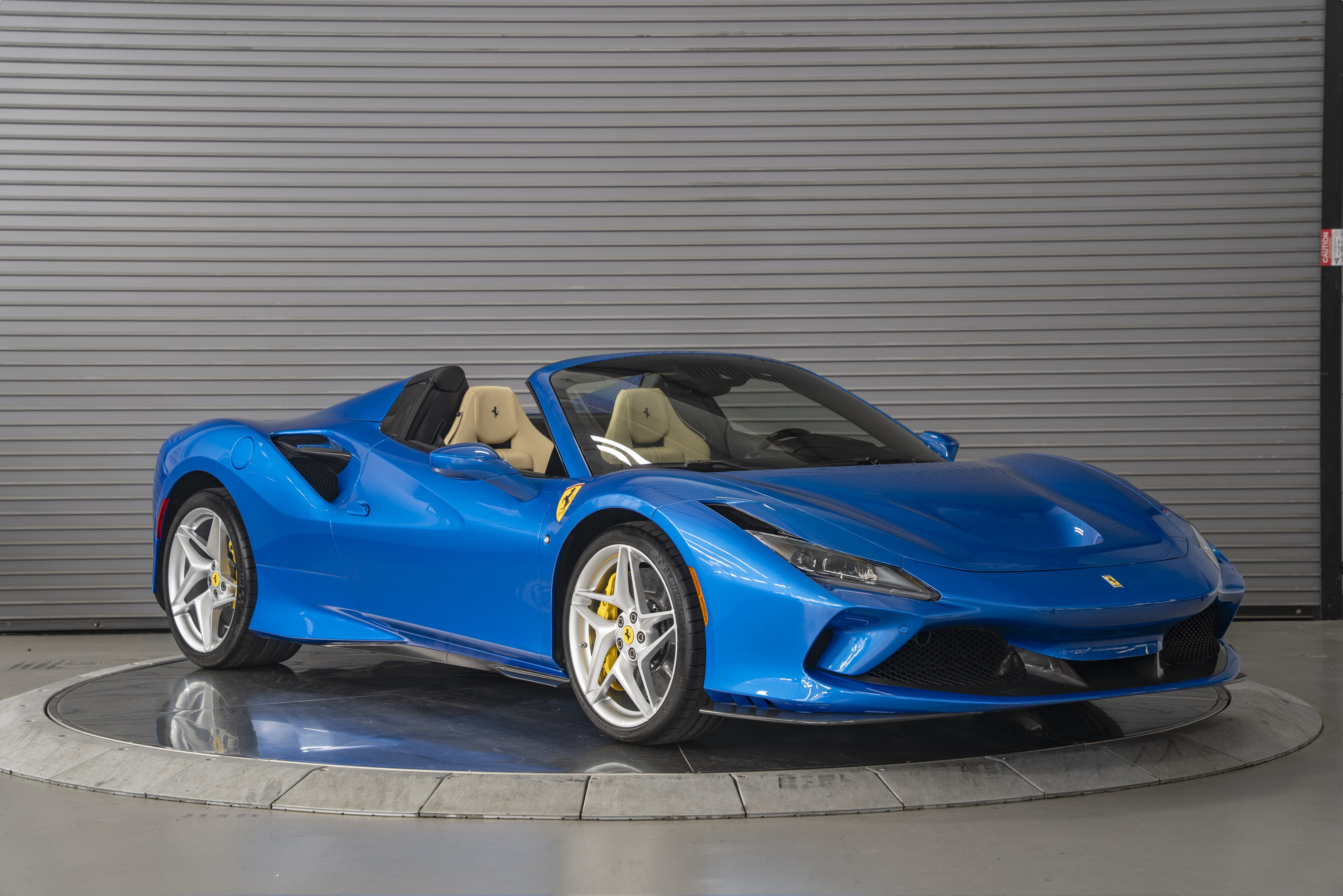 Used 2023 Ferrari F8 Tributo RWD image 7
