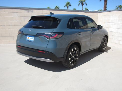 New 2026 Honda HR-V EX-L image 4