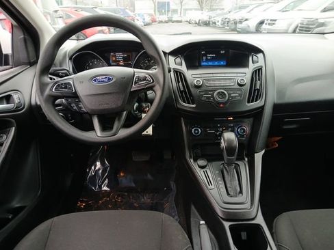 Used 2018 Ford Focus SE image 7