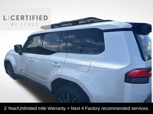 Used 2024 Lexus GX 550 w/ Accessory Package (31) image 8