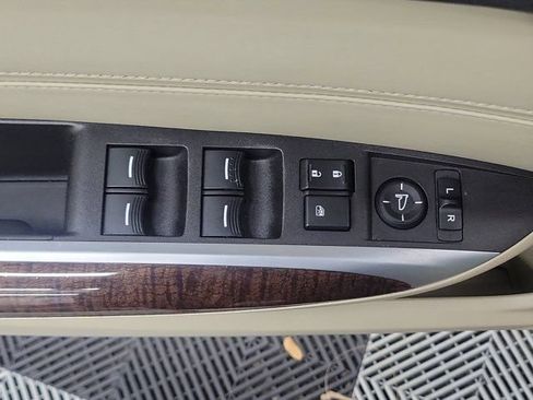 Used 2018 Acura TLX FWD image 19