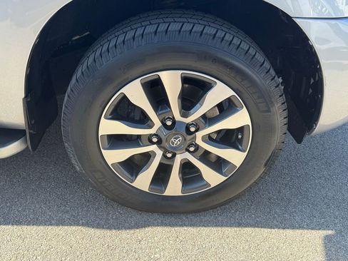 Used 2019 Toyota Sequoia Limited w/ Safety & Convenience Package image 17