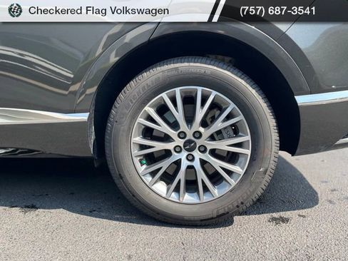 Used 2025 Genesis GV80 2.5T Standard AWD/4WD image 7